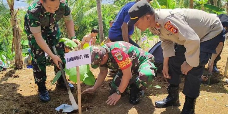 Menyambut Hari Juang TNI AD Ke-78 Kodim 0601/Pandeglang Lakukan Aksi Penanaman Pohon