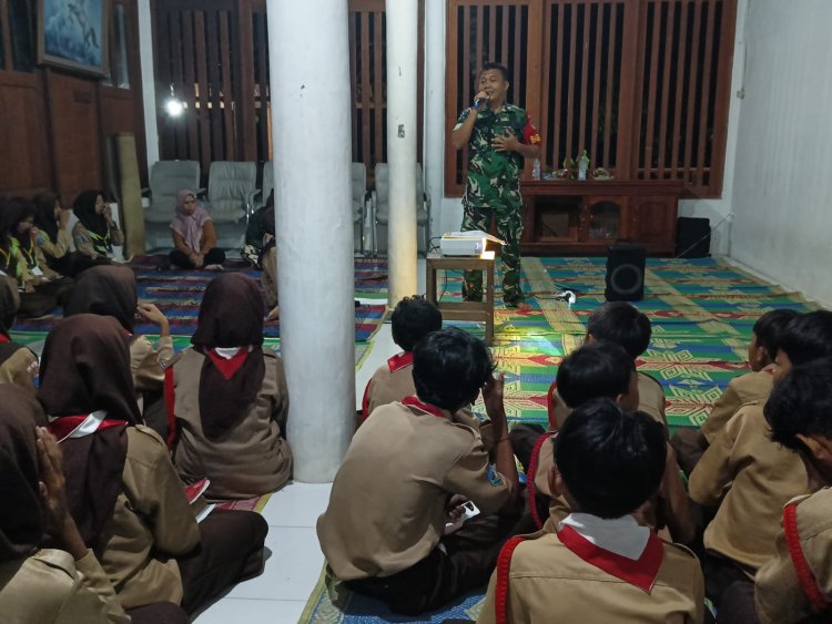 Babinsa Koramil 0103/Banjar Berikan Materi Kewarganegaraan dan Kemandirian kepada Siswa-siswi Darul Fikri melalui Kegiatan Kepramukaan