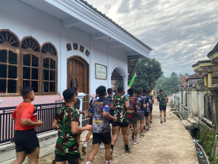 Anggota Satgas TMMD ke-126 Laksanakan Senam Pagi dan Joging untuk Jaga Kebugaran Fisik