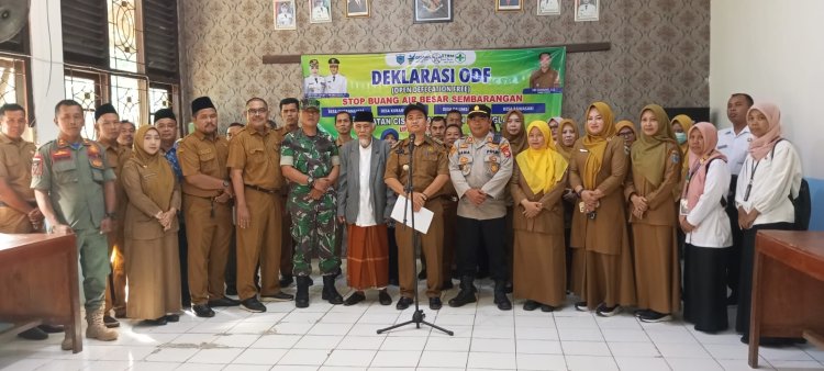 Babinsa Koramil 0107/Saketi Hadiri Deklarasi ODF Kecamatan Cisata di Aula Kecamatan Cisata