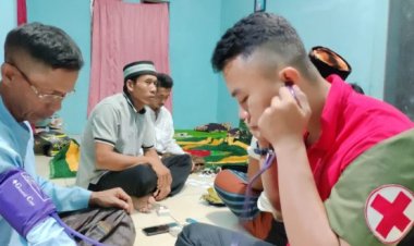 Tim Keslap TMMD 117 Kodim 0601/Pandeglang, Berikan Layanan Kesehatan Bagi Warga