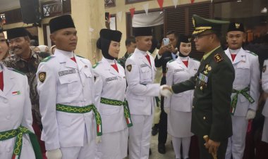 Dandim 0601/Pandeglang Letkol Inf Afri Swandi Ritonga Hadiri Pengukuhan Paskibra di Pendopo Kabupaten