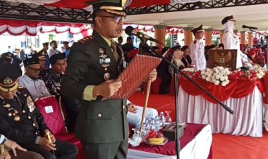 Dandim 0601/Pandeglang Bacakan Pembukaan UUD 1945 pada Upacara Peringatan HUT ke-80 RI di Alun-alun Pandeglang
