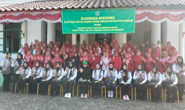 Olahraga Bersama Persit KCK Korcab Rem 064 dan Cabang XXXIII Kodim 0601/Pandeglang