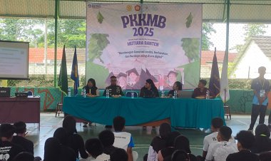 Dandim 0601/Pandeglang Berikan Pembekalan Bela Negara dan Kepemimpinan kepada Mahasiswa STKIP Mutiara Banten