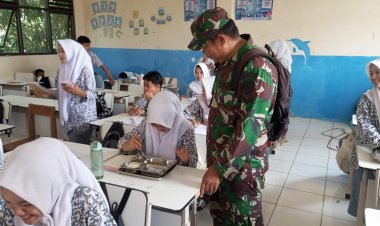 SERKA HOLIL BABINSA KORAMIL 0107/SAKETI LAKSANAKAN PENDAMPINGAN PROGRAM MAKAN BERGIZI GRATIS (MBG) DI SPPG YAYASAN MITRA WAHID KEBUMEN KECAMATAN CISATA