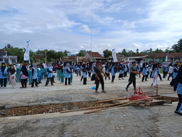 Koramil 0111/Pagelaran Hadiri Senam Pagi dan Jalan Santai Dalam Rangka HUT PGRI dan Hari Guru Nasional ke-80 Tingkat Kecamatan Pagelaran Tahun 2025