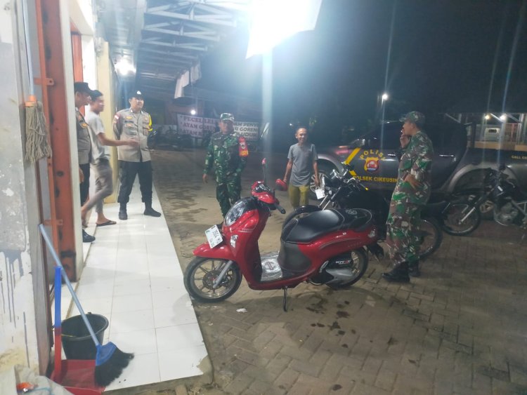 Patroli Gabungan Babinsa Koramil 0116/Cikeusik Bersama Polsek dan Satpol PP Kecamatan Cikeusik