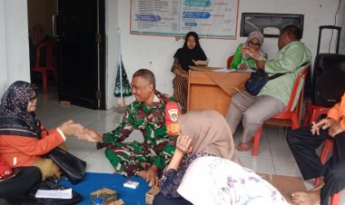 Babinsa Ramil 0105/Mdl Laksanakan Komsos Bersama Kader Desa Pandat dalam Monitoring Pendataan Ibu Hamil dan Menyusui