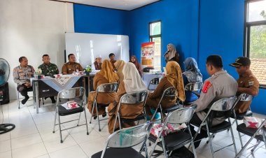 Danramil 0104/Cimanuk Hadiri Kegiatan Lokakarya Mini (Lokmin) di Balai DP2AKBP3A Kecamatan Cimanuk