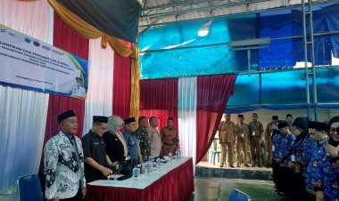 Babinsa Koramil 0107/Saketi Hadiri Pelantikan dan Pengambilan Sumpah Pegawai Pemerintah Perjanjian Kontrak Paruh Waktu Tahun 2025