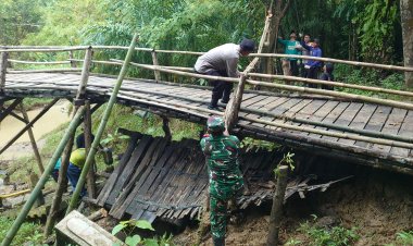 Jembatan Blengbeng Sungai Cikayang Kembali Ambruk, Warga Bersama TNI–Polri Lakukan Perbaikan Darurat