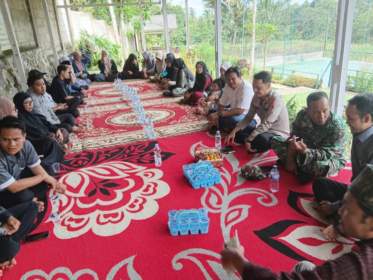 Danramil 0105/Mandalawangi Laksanakan Komsos Bersama Masyarakat dalam Rangka Evaluasi Kegiatan MBG