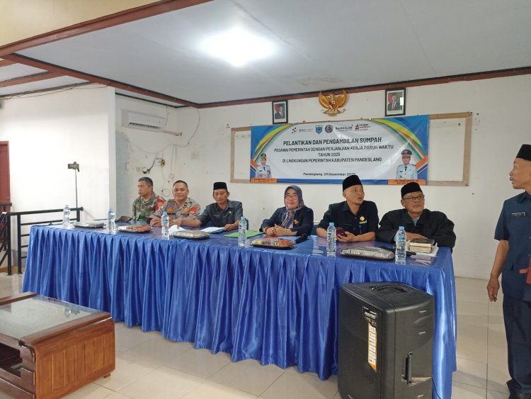 PELANTIKAN DAN PENGAMBILAN SUMPAH PPPK PARUH WAKTU TAHUN 2025 DI KECAMATAN CISATA BERJALAN TERTIB DAN KHIDMAT