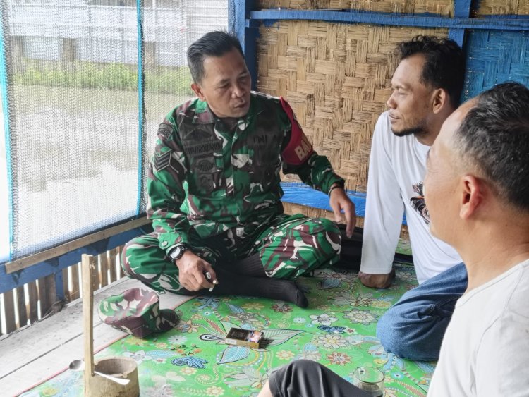 Serka H. Situmorang Babinsa Koramil 0103/Banjar Laksanakan Komsos Bersama Kepala Desa dan Perangkat Wilayah