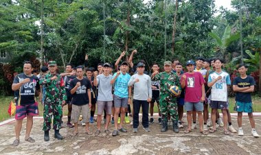 Anggota Babinsa Koramil 0113/Cibaliung Hadiri Pembukaan Turnamen Volly Ball Sambut Tahun Baru 2026