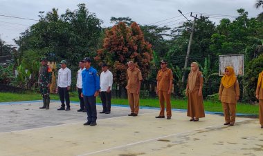 Sertu Tata. S Babinsa Koramil 0109/Munjul Hadiri Apel Koordinasi Lintas Sektoral Tingkat Kecamatan Angsana