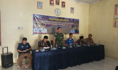 Kapten Arm Siswoyo Danramil 0108/Bojong Hadiri Musdes dan Laporan Pertanggungjawaban BUMDes Desa Manggungjaya