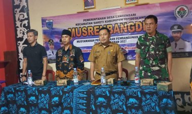 Peltu Bahtiar Batuud Koramil 0107/Saketi Hadiri Musrenbangdes Desa Langensari Bahas Pembangunan TA 2027