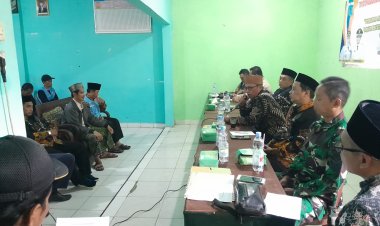 Serma Deden Babinsa Koramil 0104/Cimanuk Hadiri Musrenbangdes Desa Sekong TA 2027