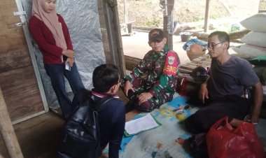 Sertu Kurniawan Babinsa Koramil 0102/Cadasari Laksanakan Komsos Pendataan Kelompok Tani di Poktan Haskai Tani