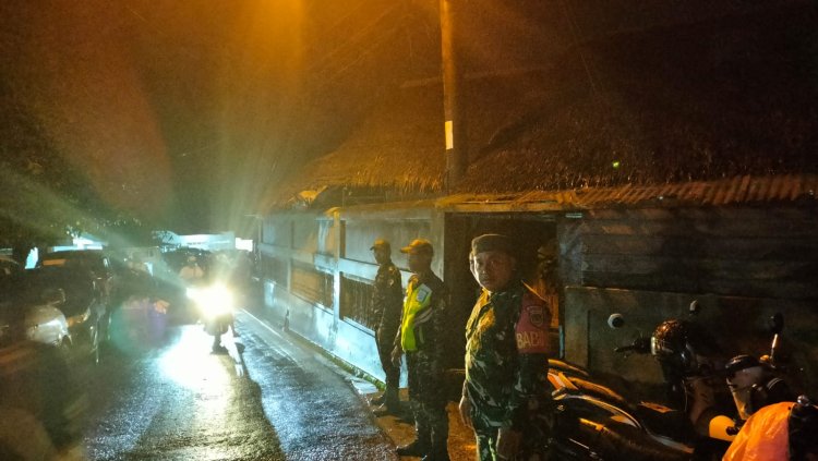 Babinsa Koramil 0102/Cadasari Laksanakan Pengamanan Haul KH. Muhammad Dimyati Cidahu ke-23