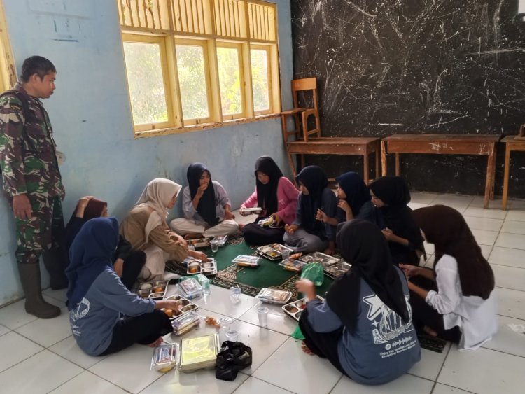 KEGIATAN PENDAMPINGAN MAKAN BERGIZI GRATIS (MBG)  BABINSA KORAMIL 0107/SAKETI