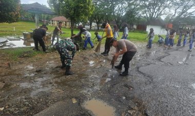 Kerja Bakti Gerakan Indonesia Asri Koramil 0113/Cibaliung