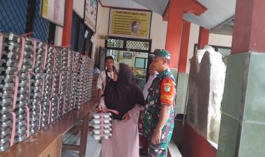 Babinsa Koramil 0102/Cadasari Dampingi Penyaluran Program MBG di SPPG Yayasan Pondok Pesantren Kaungcaang
