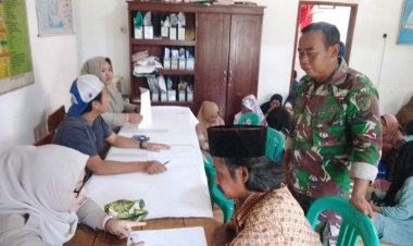 Sertu Juana Babinsa Koramil 0111/Pagelaran Hadiri Pengumuman Hasil Inventarisasi dan Identifikasi Pengadaan Tanah untuk Peningkatan Daerah Irigasi Pasirgadung