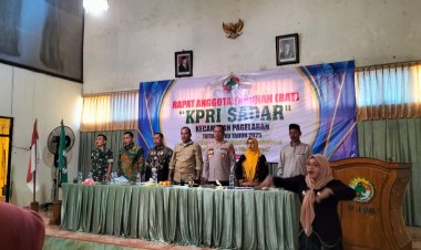 Serka Yatno Babinsa Koramil 0111/Pagelaran Hadiri Rapat Anggota Tahunan (RAT) KPRI Sadar Tutup Buku Tahun 2025