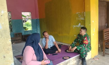 Kopka Syahrul Babinsa Koramil 0104/Cimanuk Laksanakan Komsos dengan Perangkat Desa Kadudodol untuk Perkuat Sinergi dan Pelayanan Masyarakat