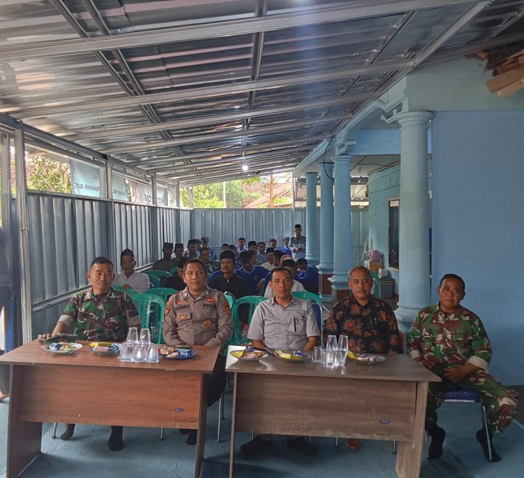 BABINSA KORAMIL 0111/PAGELARAN HADIRI KEGIATAN PELAYANAN DAPUR SPPG YAYASAN H. KASMIDI DI KP. KUBANG SURAKARTA