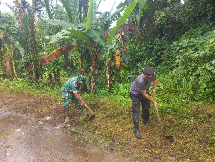 JUM’AT BERSIH KORAMIL 0108/BOJONG  Desa Manggungjaya, Kecamatan Bojong, Kabupaten Pandeglang