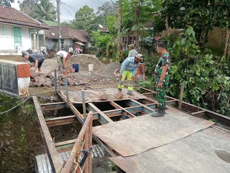 Pelaksanaan Pembangunan Jembatan ARMCO di Sungai Cibogo, Kampung Kadu Jangkung, Desa Ramea, Kecamatan Mandalawangi