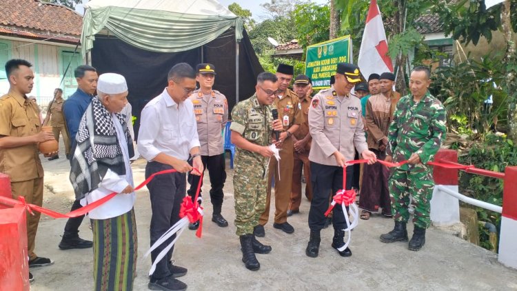 Dandim 0601/Pandeglang Pimpin Kegiatan Launching 200 Titik Jembatan Garuda Kodim 0601/Pandeglang  “TNI Hadir untuk Rakyat”