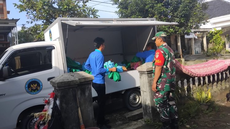 Kopka Dede Haryadi Babinsa Koramil 0102/Cadasari Laksanakan Komsos dan Pendampingan Penyaluran MBG di Ponpes Kaungcaang