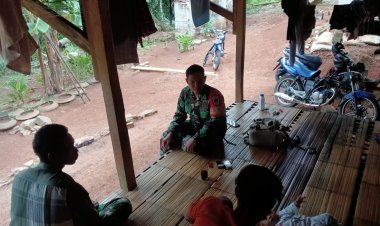 Kegiatan Komsos Babinsa di Wilayah Desa Karya Buana